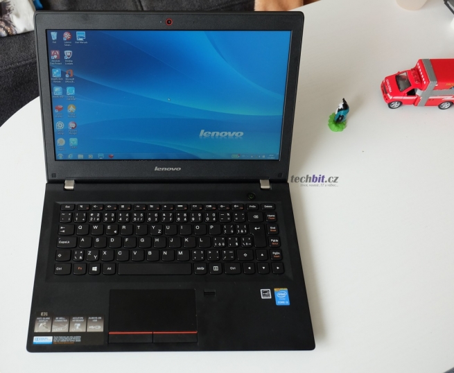 Lenovo E31-70
